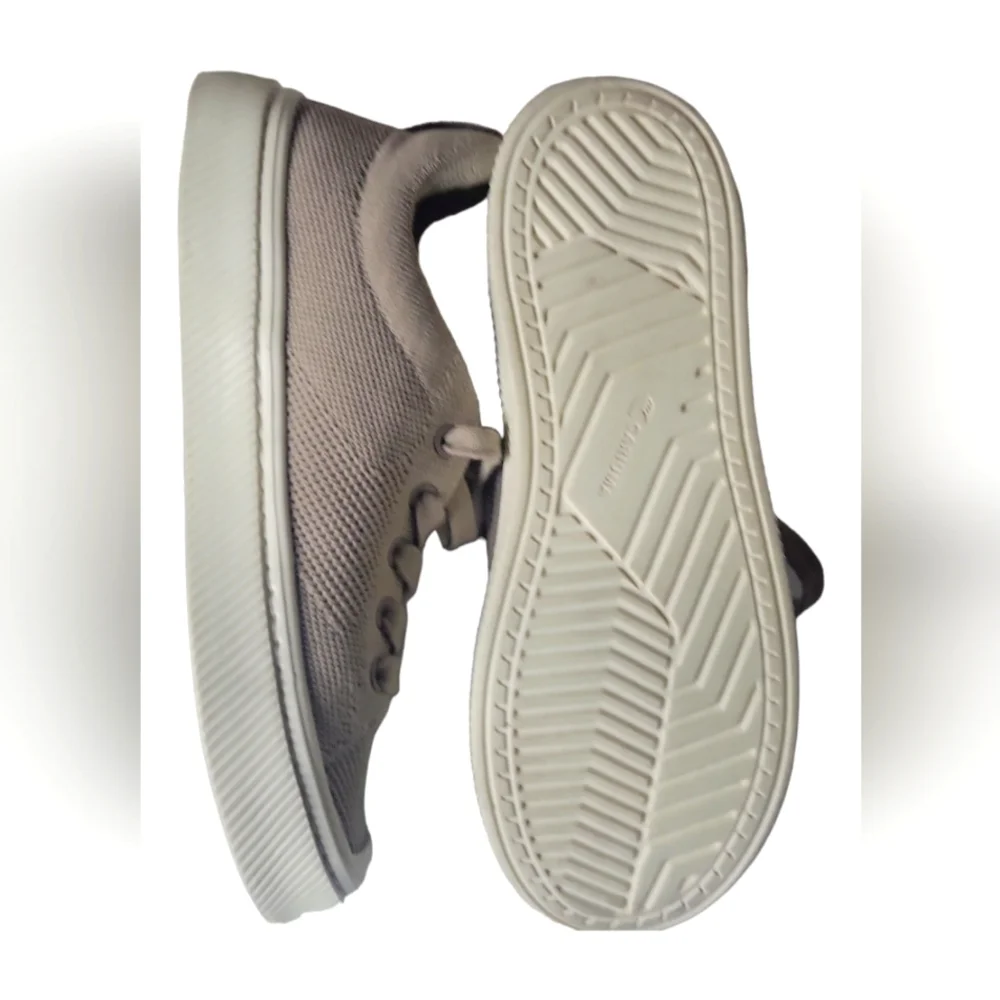 Cariuma Women's Low Top Vegan Beige Knit Sneakers Sz 5.5